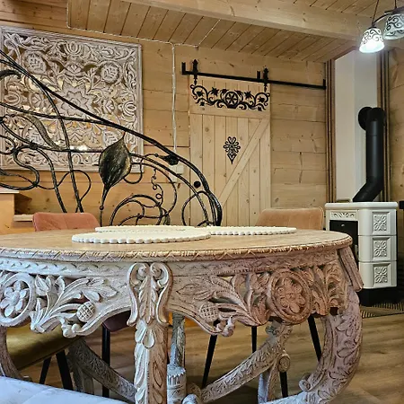 Goralskie Z Sauna I Jacuzzi * Косцелиско